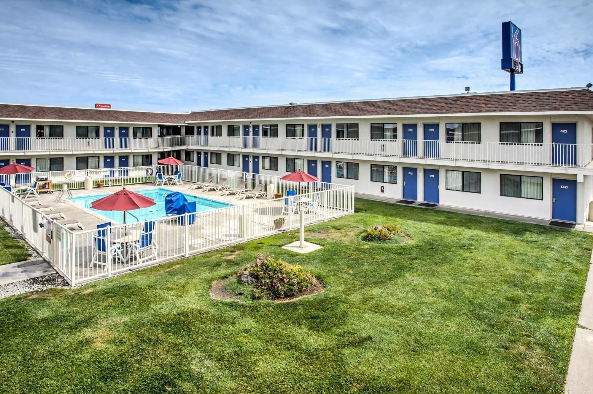 Motel 6 Williams, Ca Екстер'єр фото